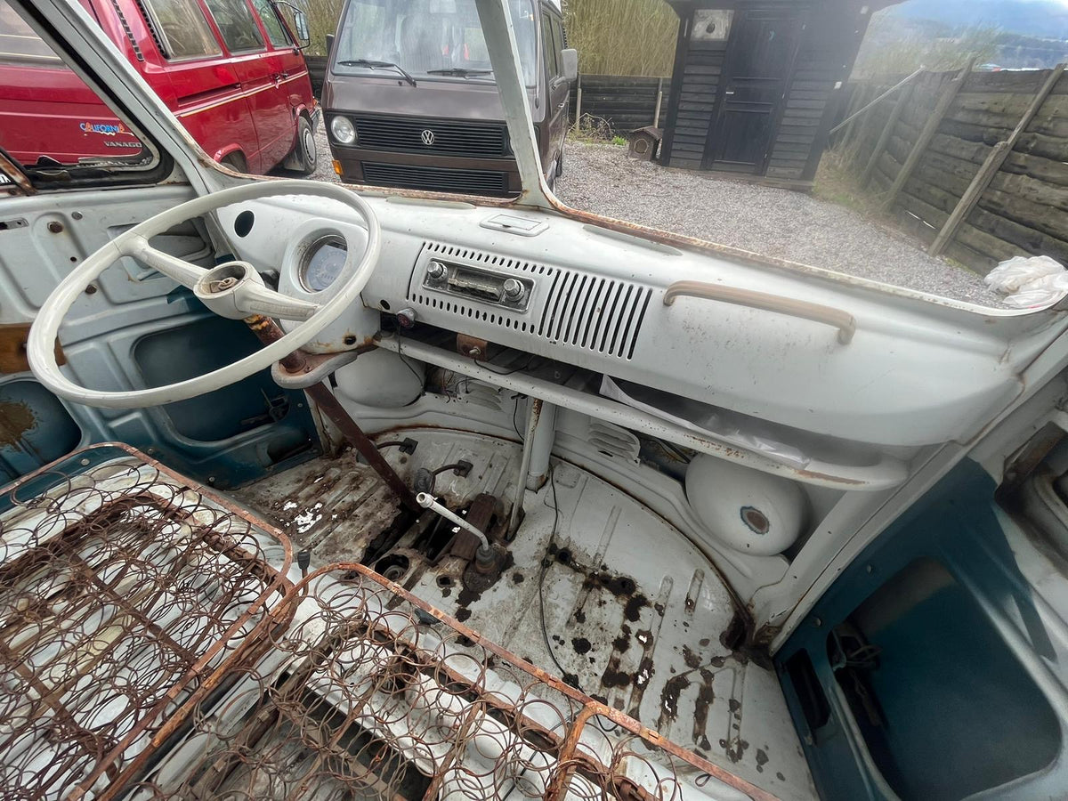 VW T1 Patina Bus 1967