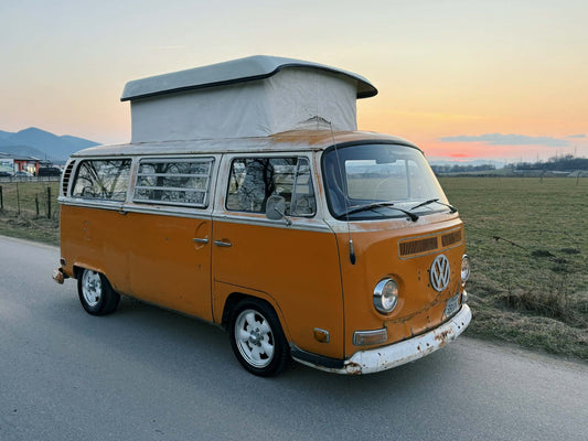 VW T2A Sierra Yellow Deluxe Sunroof 1971